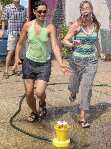 La marmotte d'eau / What a water play!